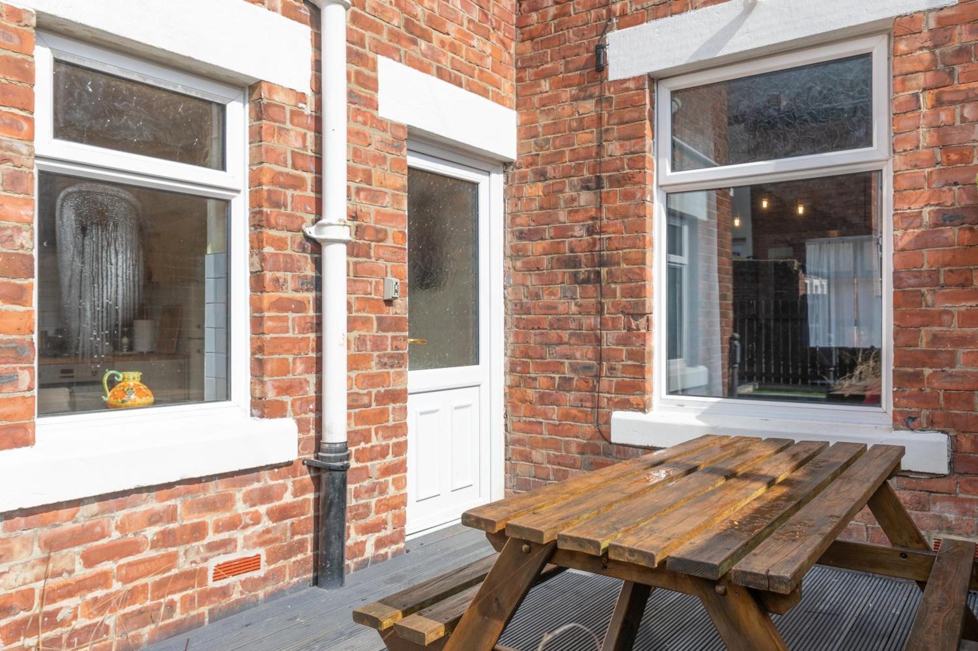 Characterful Terrace Retreat In County Durham - Sleeps 6 Apartment Stanley  Exterior foto